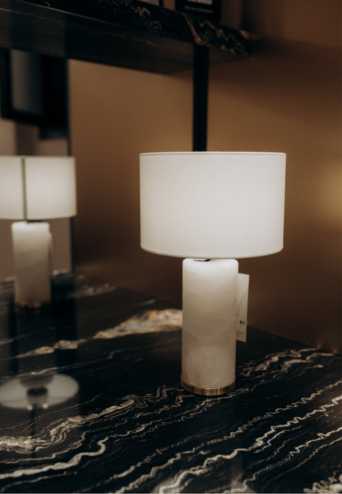 Lineham 16" Cordless Accent Lamp, a premium Cordless & Rechargeable light by Visual Comfort & Co. Close - up image of its design.