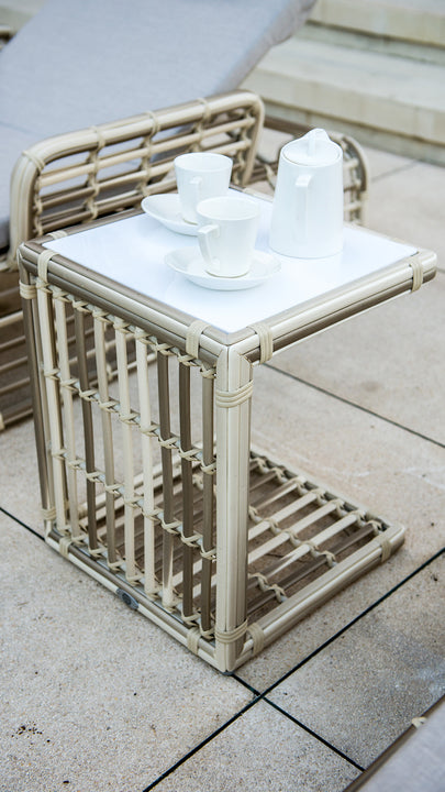 Villa Auxiliary Table