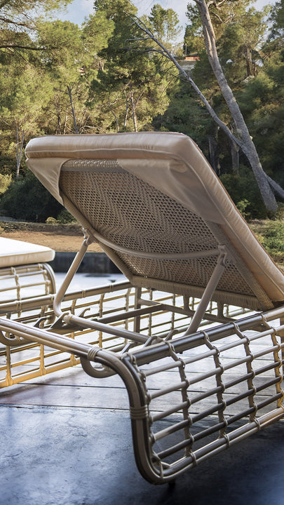 Villa Lounger