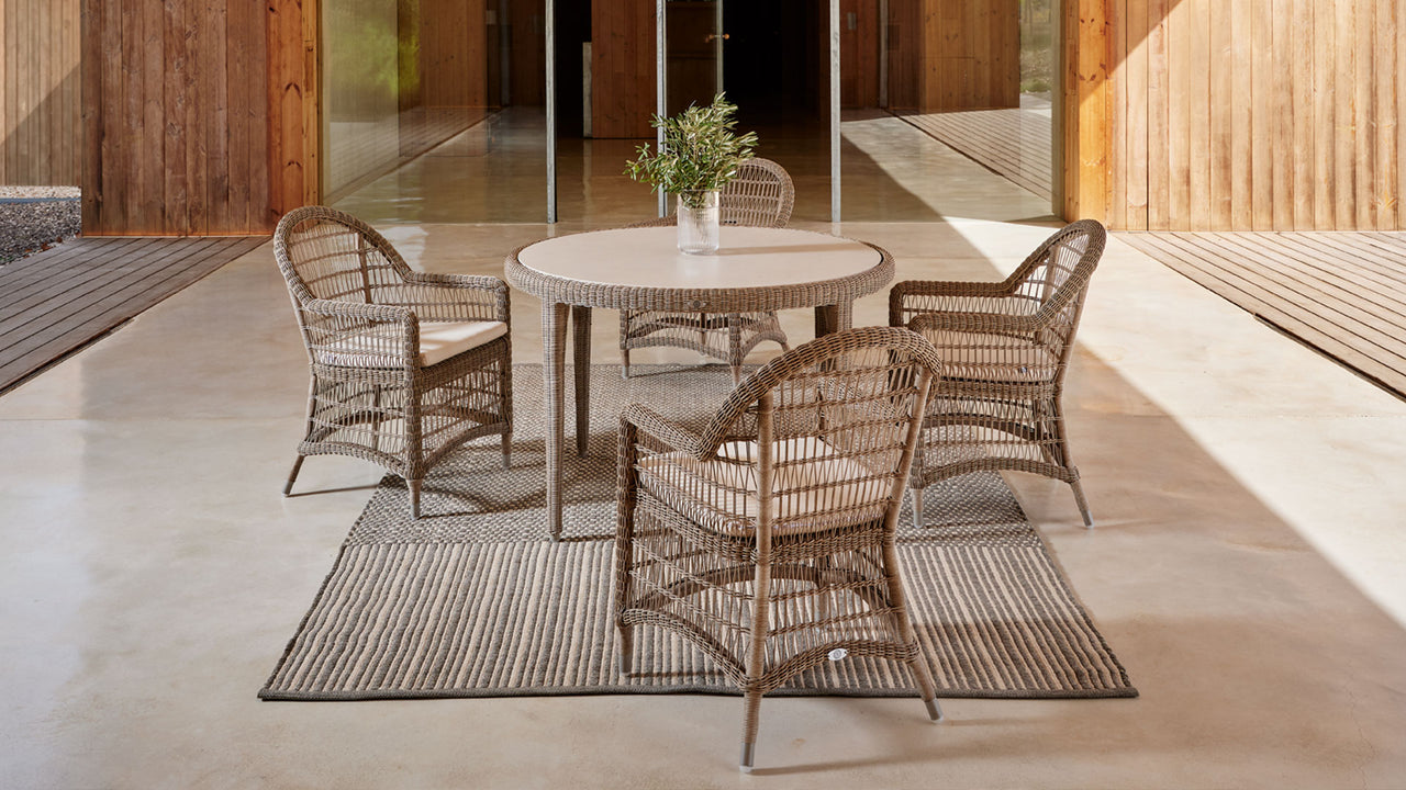 Arena Dining Table Ø120