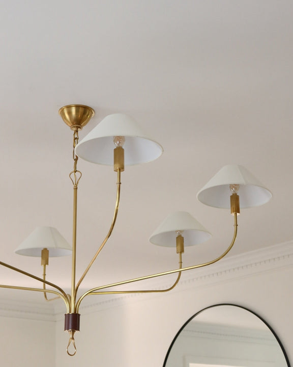 Griffin Extra Large Tail Chandelier, a premium Chandelier light by Visual Comfort & Co. Close - up image of its design.