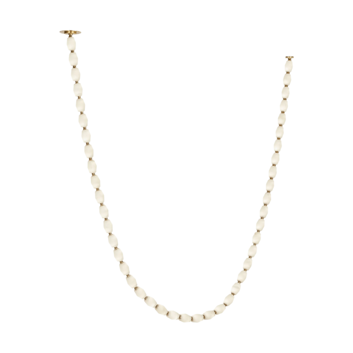 Collier Alabaster 132 Chandelier, a premium Chandelier light by Visual Comfort & Co. Close - up image of its design.