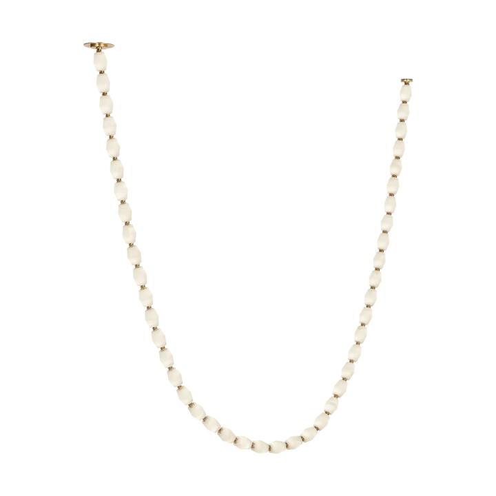 Collier Alabaster 132 Chandelier, a premium Chandelier light by Visual Comfort & Co. Close - up image of its design.