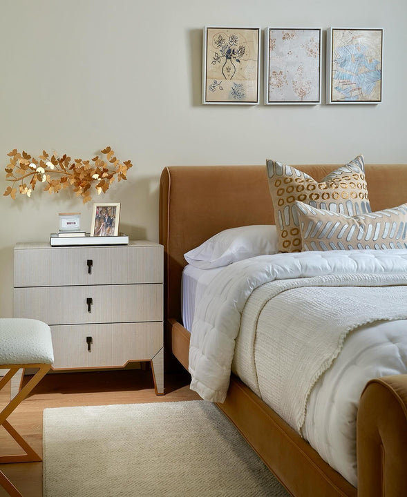 Farfalle Large Sconce, a premium Decorative light by Visual Comfort & Co. Close - up image of its design.