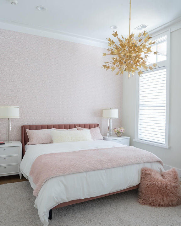 Farfalle Large Chandelier, a premium Chandelier light by Visual Comfort & Co. Close - up image of its design.