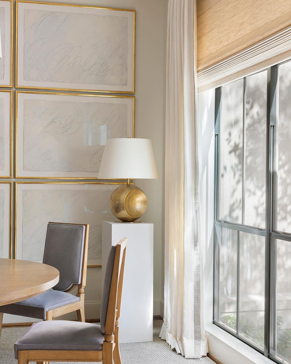 Comtesse Medium Globe Table Lamp