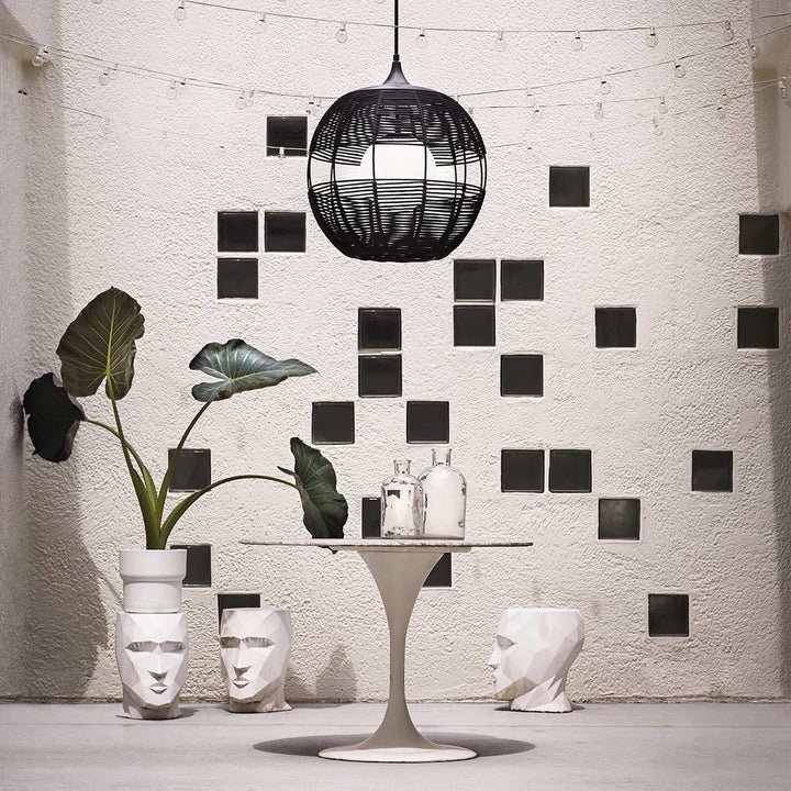 Maddox 1 lt Medium Outdoor Pendant