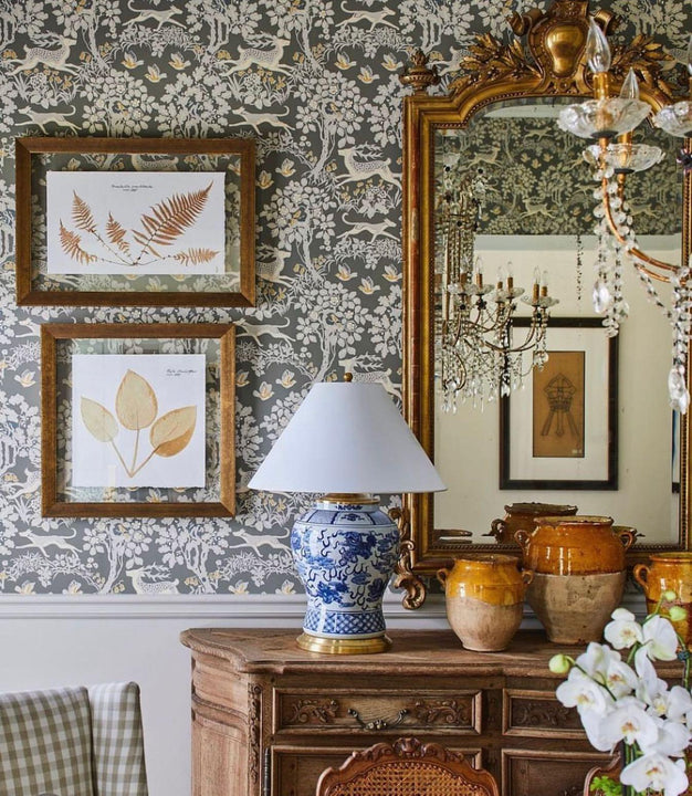 Foo Dog Medium Table Lamp, a premium Decorative light by Visual Comfort & Co. Close - up image of its design.