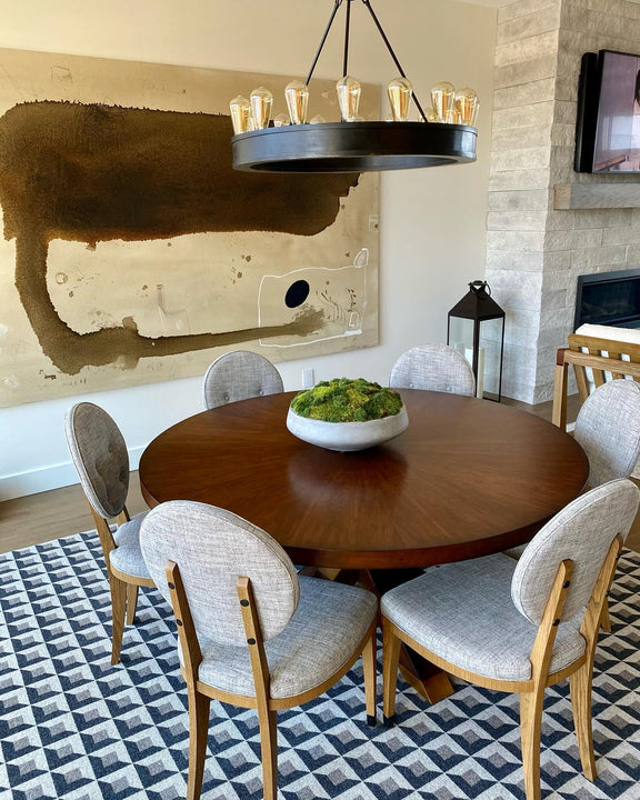 Roark 30" Modular Chandelier, a premium Chandelier light by Visual Comfort & Co. Close - up image of its design.