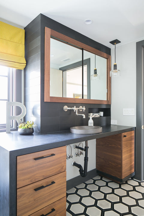 Iris Single Pendant, a premium Pendant light by Visual Comfort & Co. Close - up image of its design.