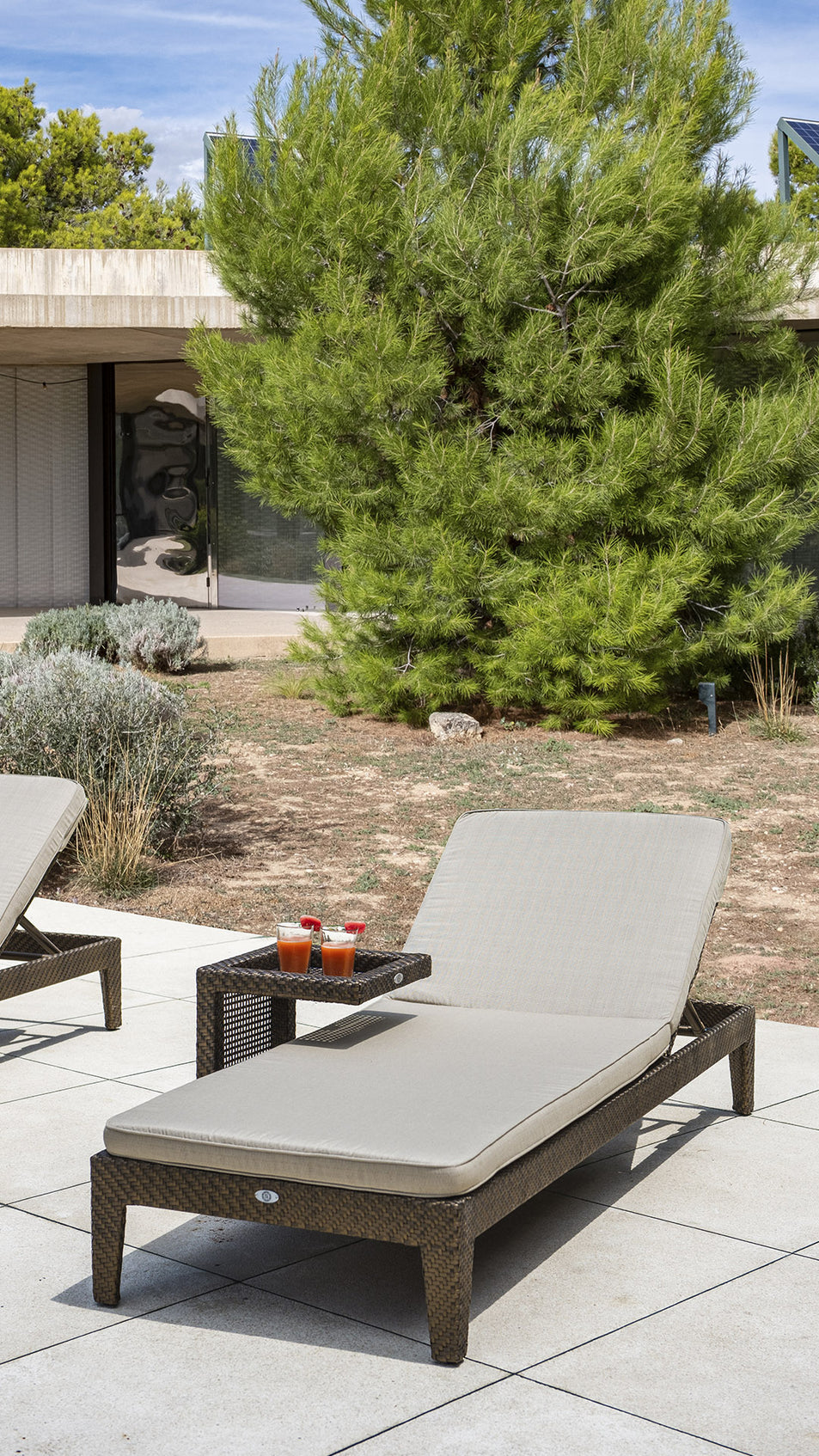 Madison Auxiliary Table 41x41