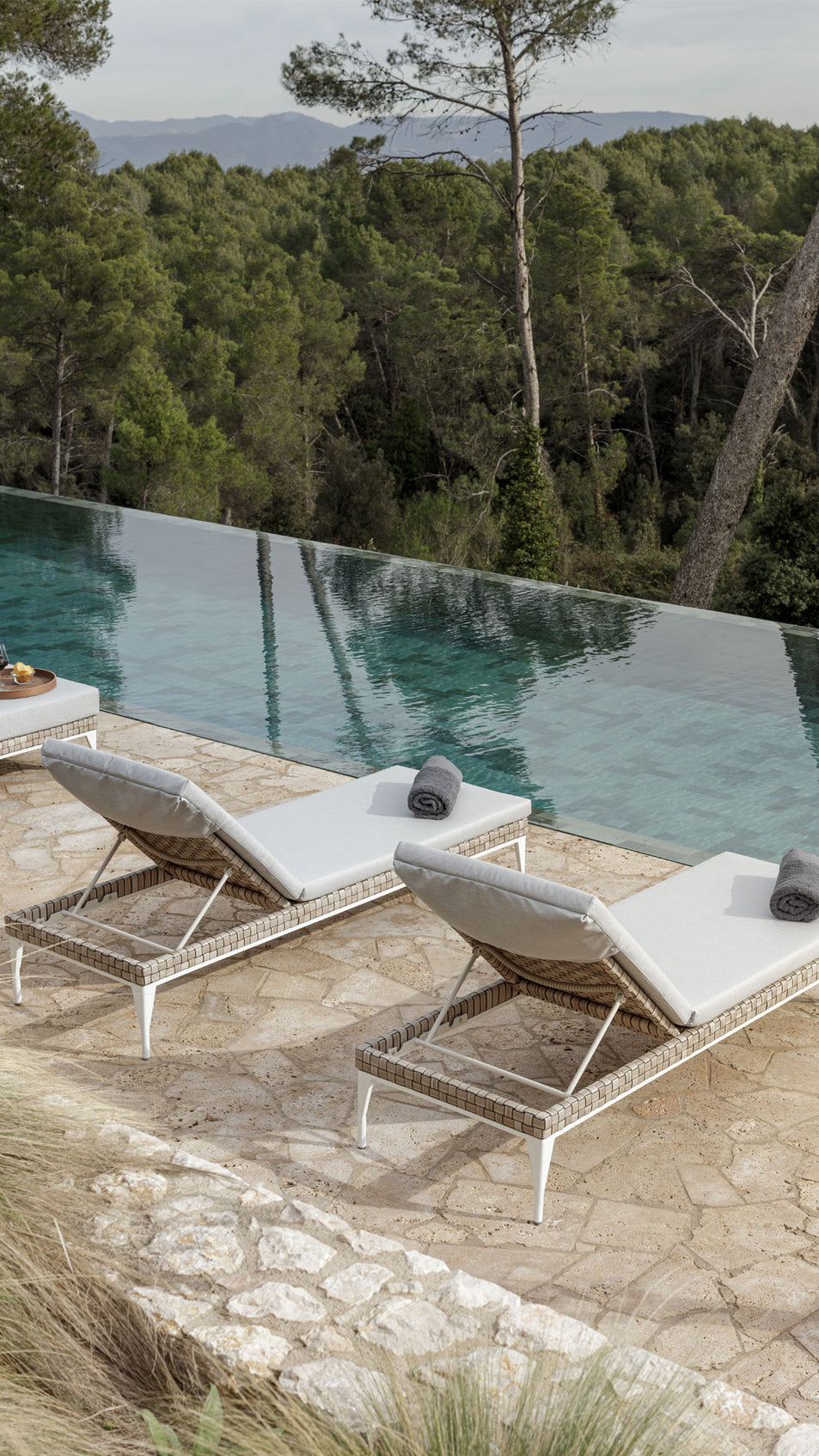 Brafta Lounger