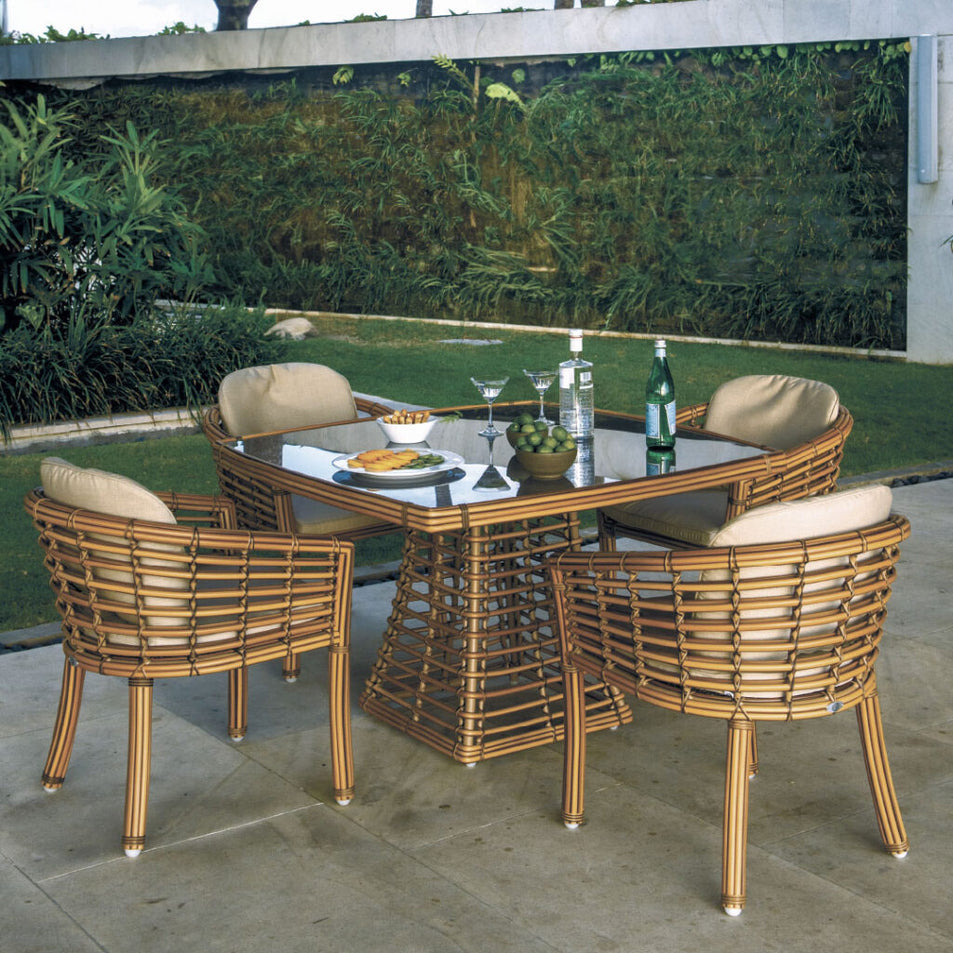 Villa Dining Table 120x120