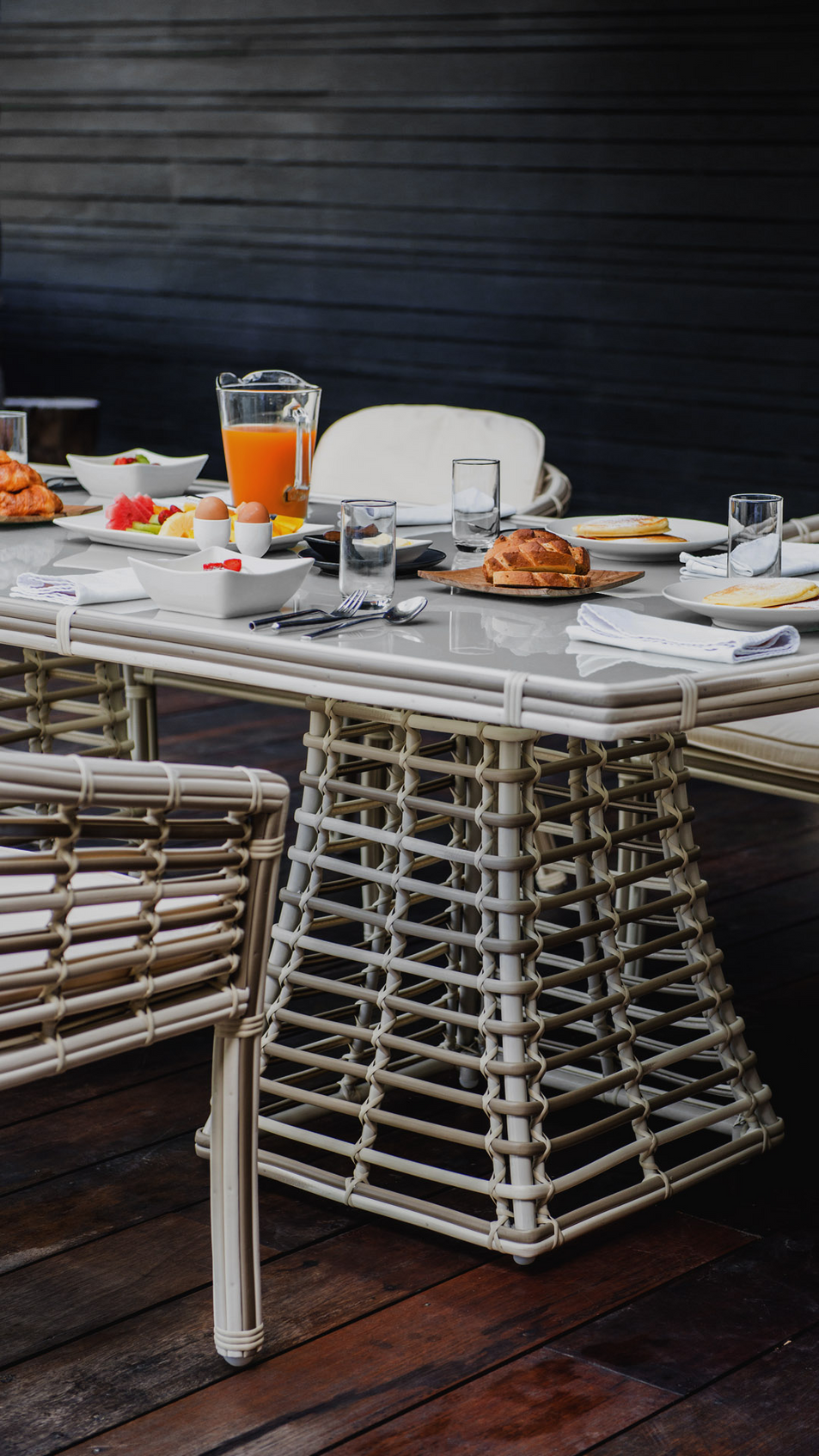Villa Dining Table 160x100