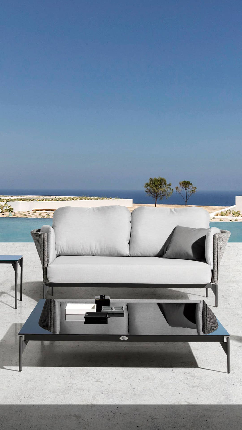 Boston Coffee Table 120x120