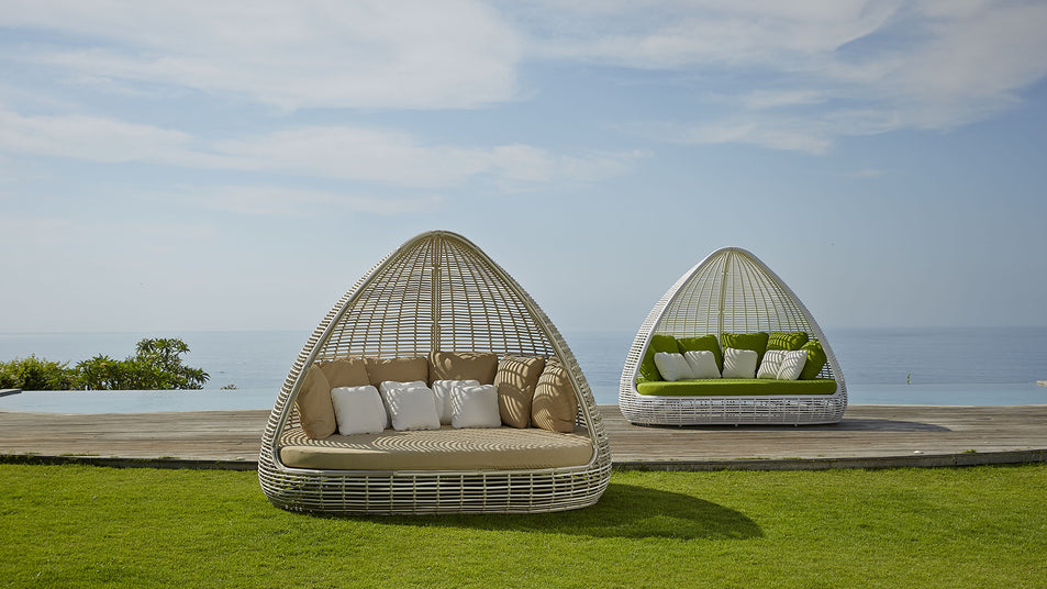 Shade Daybed