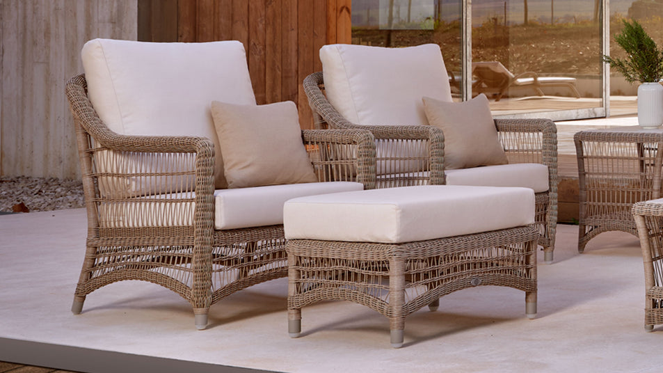 Arena Armchair