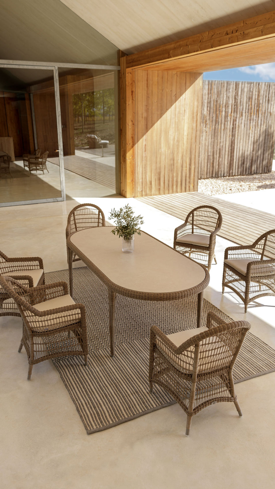 Arena Dining Table 220x100