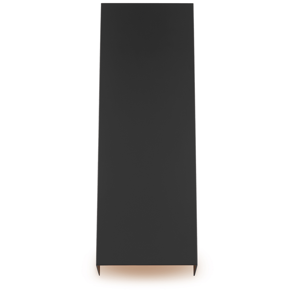 Brompton Large Wall Sconce, a premium Wall light by Visual Comfort & Co. Close - up image of its design.