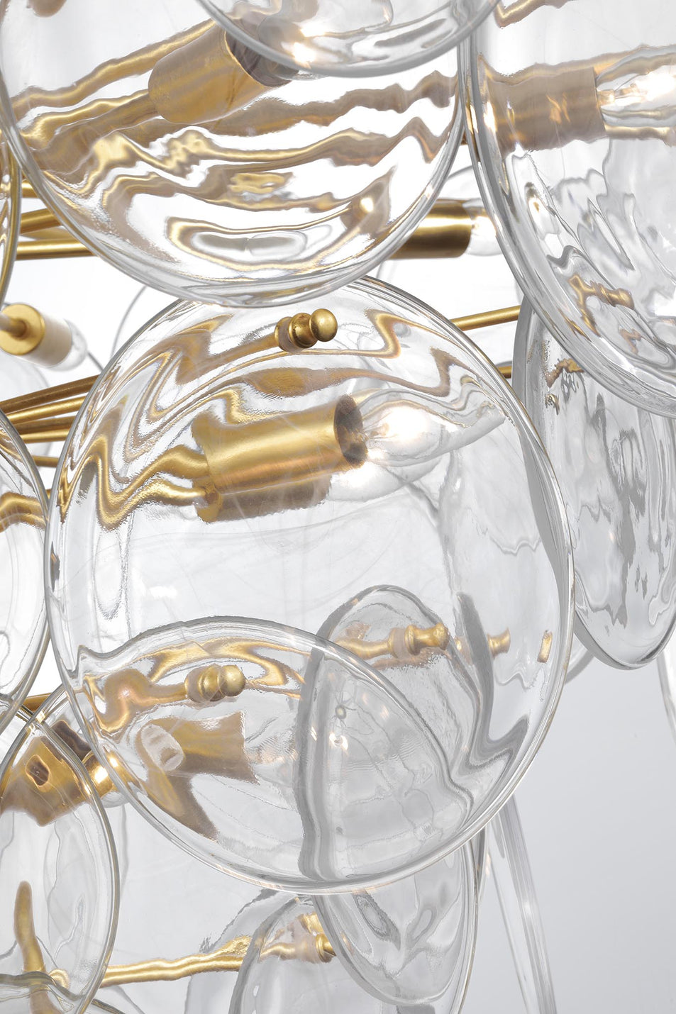 Loire Extra Large Chandelier in Gild with Clear Strie Glass