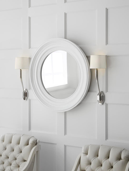 Ruhlmann Single Sconce, a premium Decorative light by Visual Comfort. Close - up image of its design.