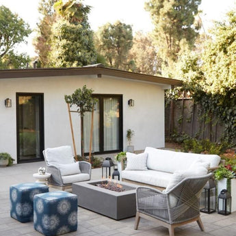 Fresno Framed Short Sconce, a premium Wall light by Visual Comfort & Co. Close - up image of its design.