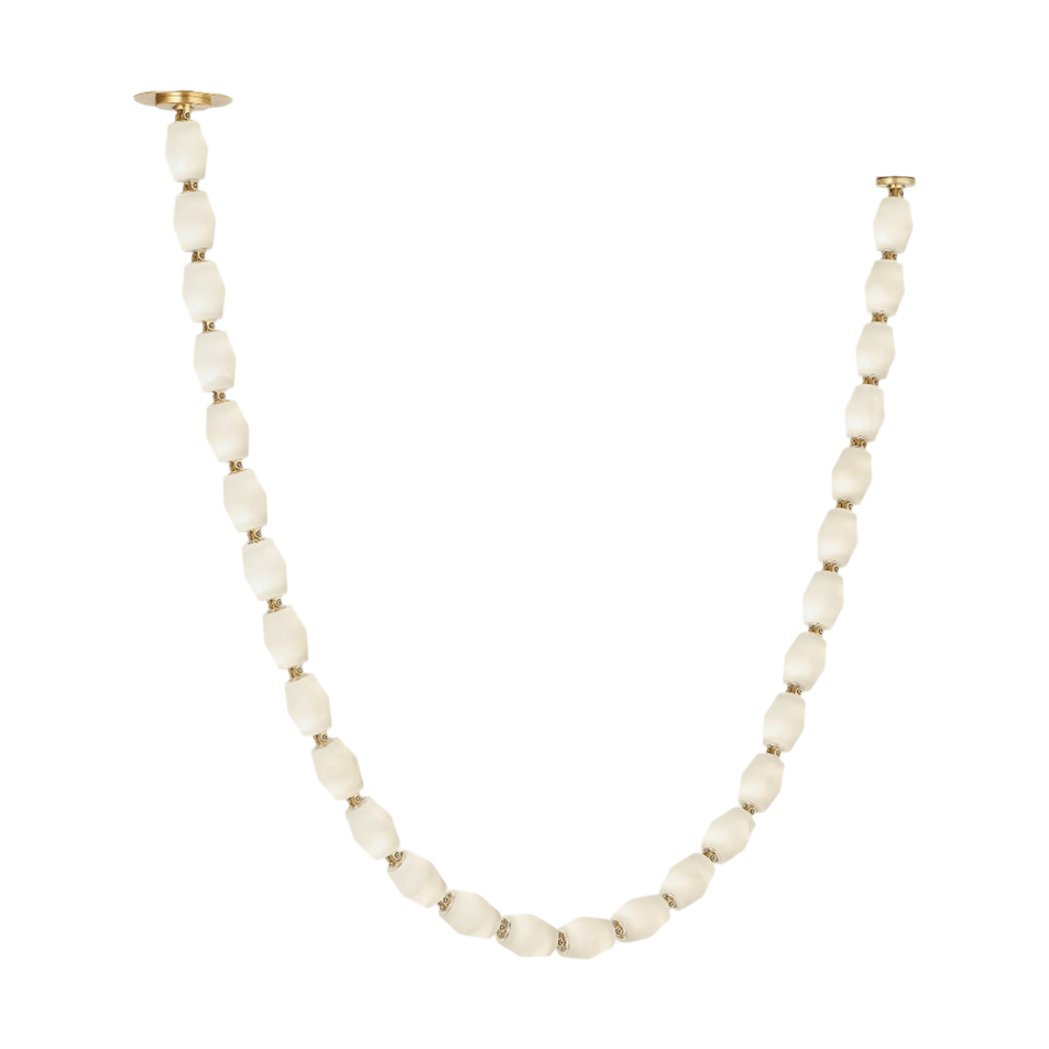 Collier Alabaster 132 Chandelier, a premium Chandelier light by Visual Comfort & Co. Close - up image of its design.