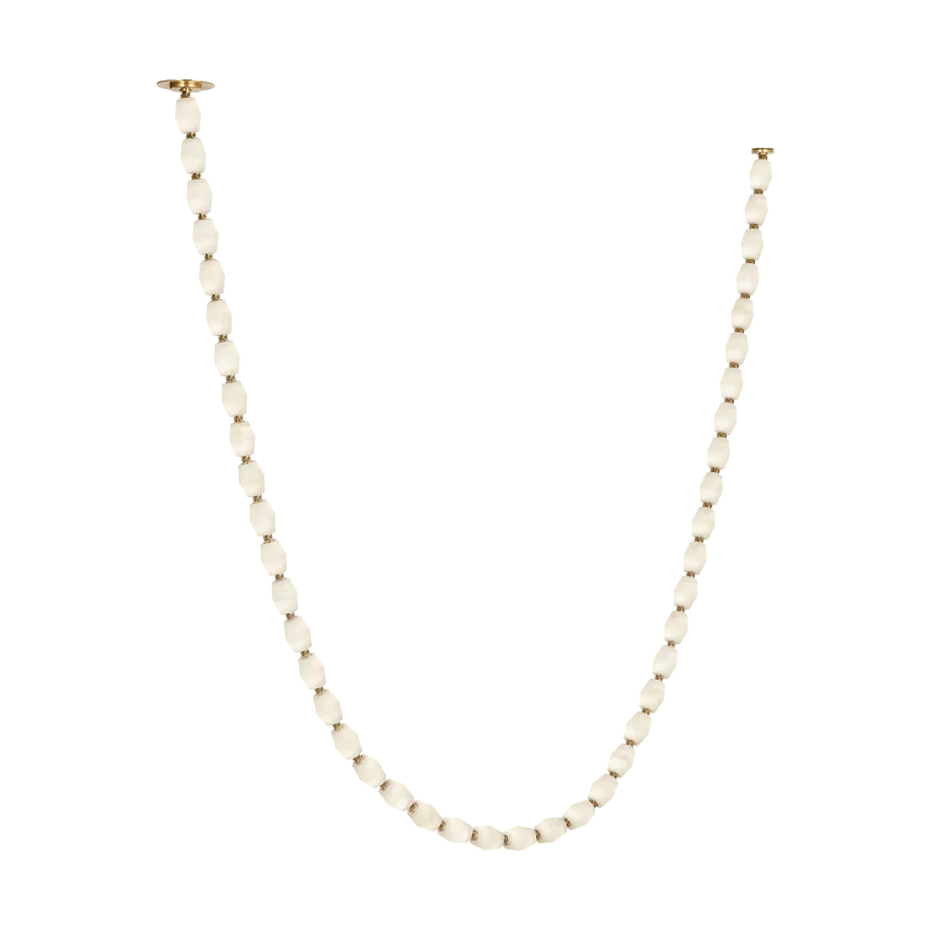 Collier Alabaster 132 Chandelier, a premium Chandelier light by Visual Comfort & Co. Close - up image of its design.