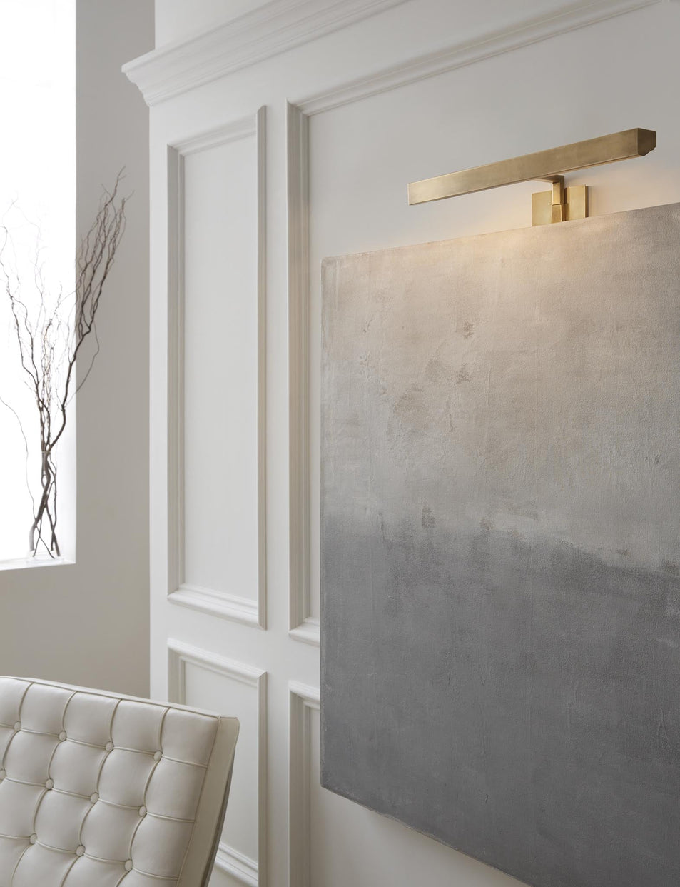 McClain 18" Hardwired Picture Light, a premium Picture light by Visual Comfort. Close - up image of its design.