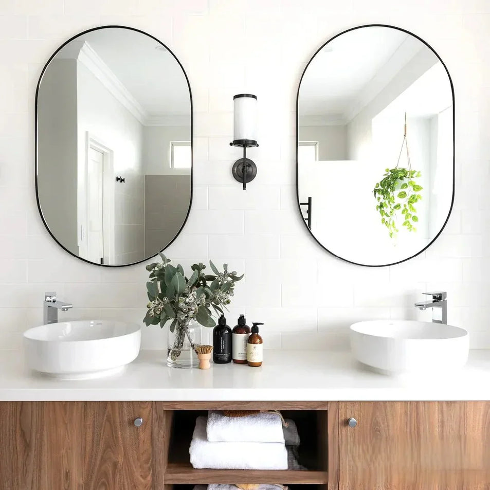 Bryant Bath Sconce, a premium Bath light by Visual Comfort & Co. Close - up image of its design.