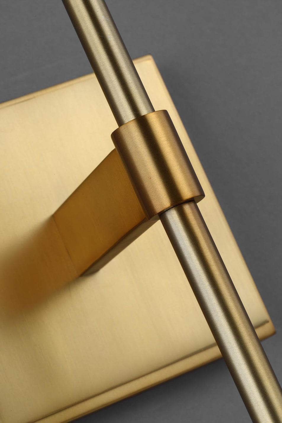 Beckham Classic Sconce in Burnished Brass with Linen Shade