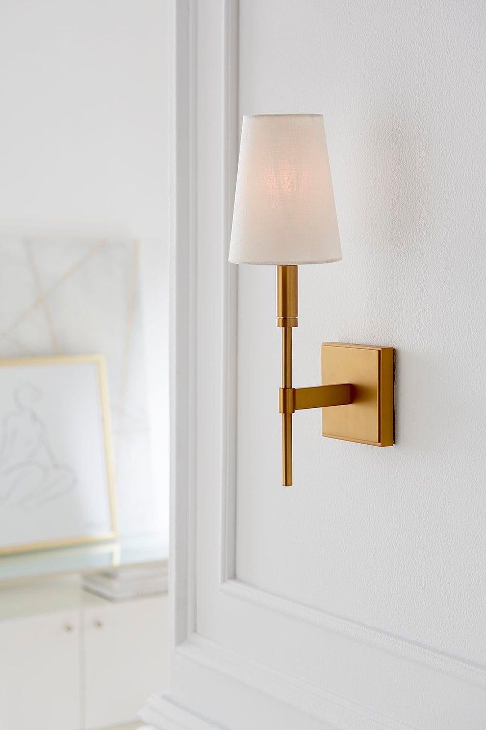 Beckham Classic Sconce in Burnished Brass with Linen Shade