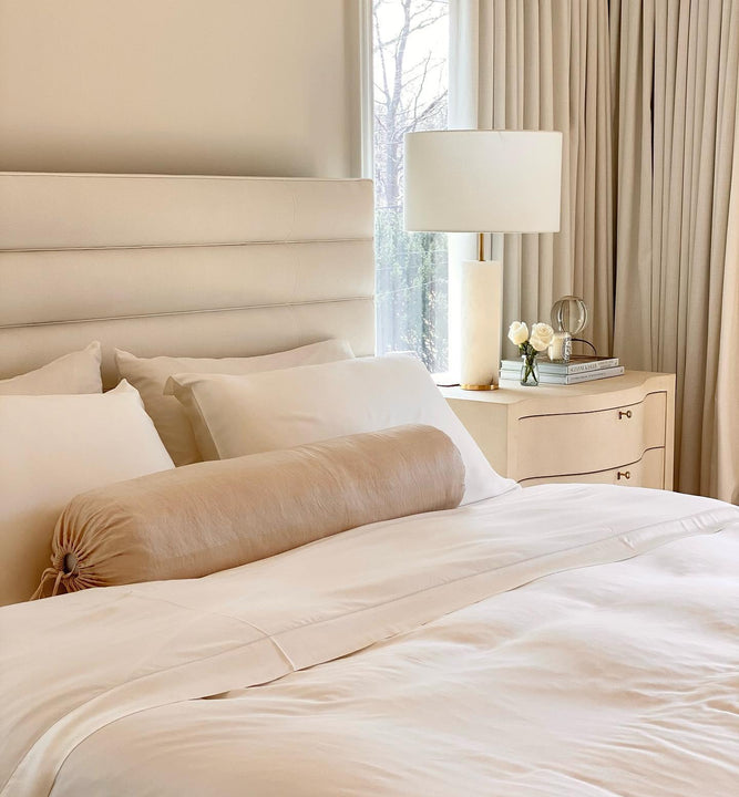 Lineham Table Lamp, a premium Decorative light by Visual Comfort & Co. Close - up image of its design.