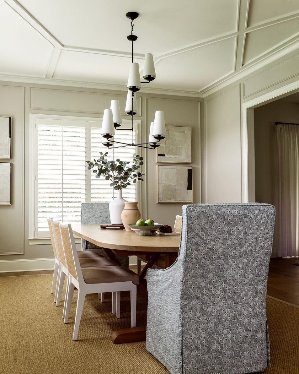 Fontaine Vertical Chandelier, a premium Chandelier light by Visual Comfort & Co. Close - up image of its design.