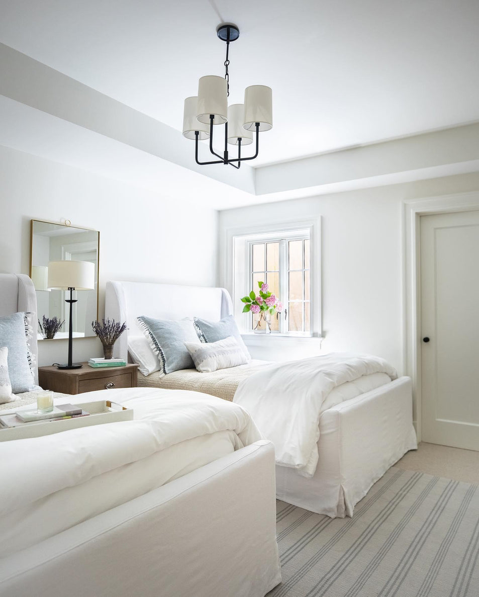 Go Lightly Small Chandelier, a premium Chandelier light by Visual Comfort & Co. Close - up image of its design.