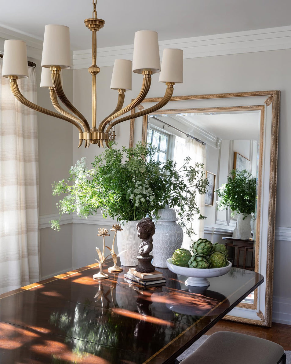 Ruhlmann Large Chandelier, a premium Chandelier light by Visual Comfort & Co. Close - up image of its design.