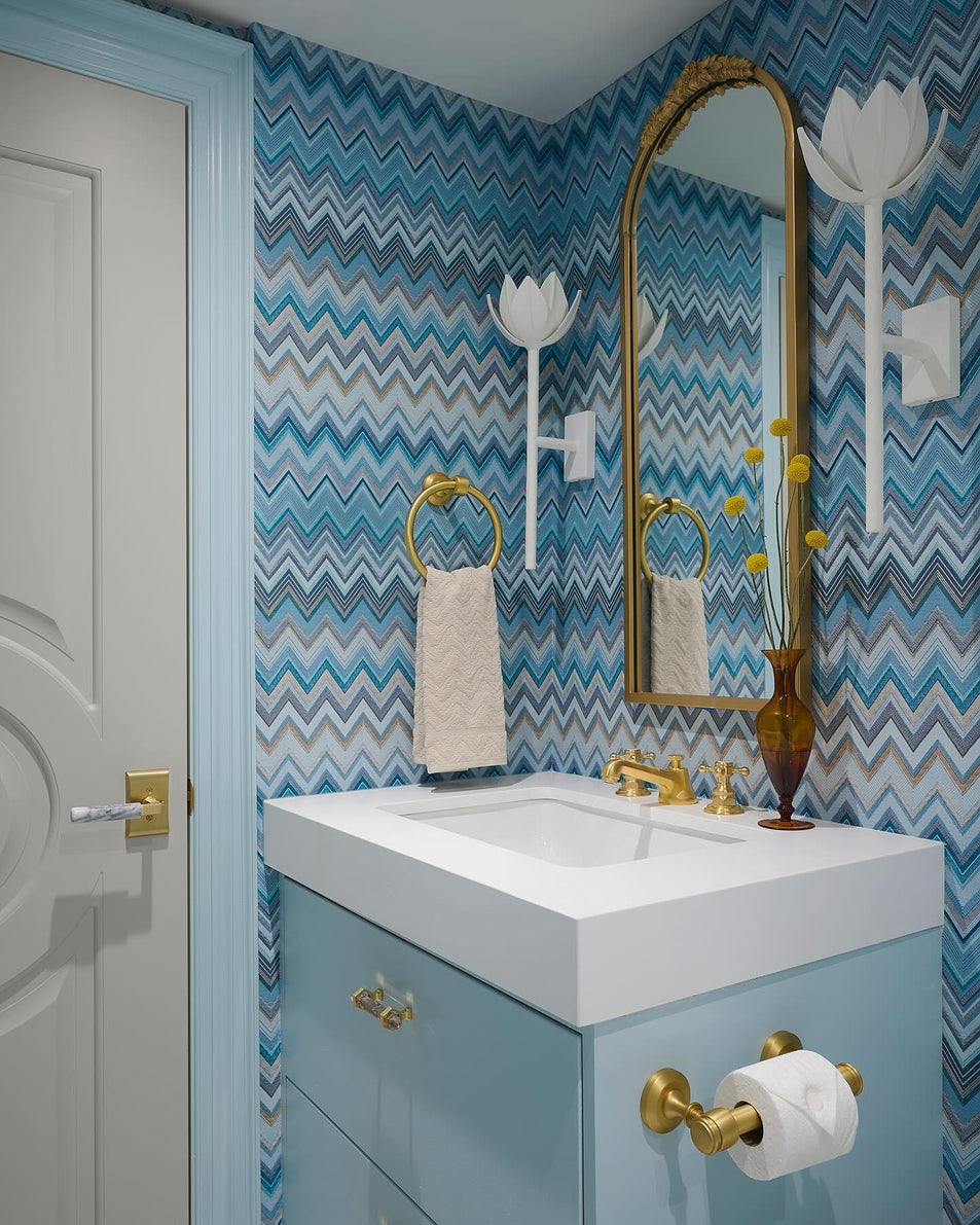 Alberto Medium Sconce, a premium Decorative light by Visual Comfort & Co. Close - up image of its design.