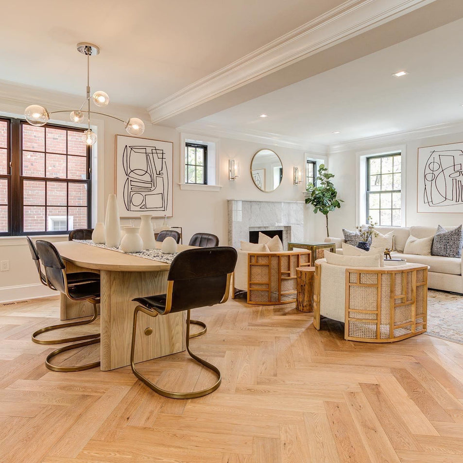 Prescott Medium Mobile Chandelier, a premium Chandelier light by Visual Comfort & Co. Close - up image of its design.