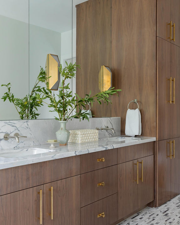 Stretto 16" Sconce, a premium Wall light by Visual Comfort & Co. Close - up image of its design.