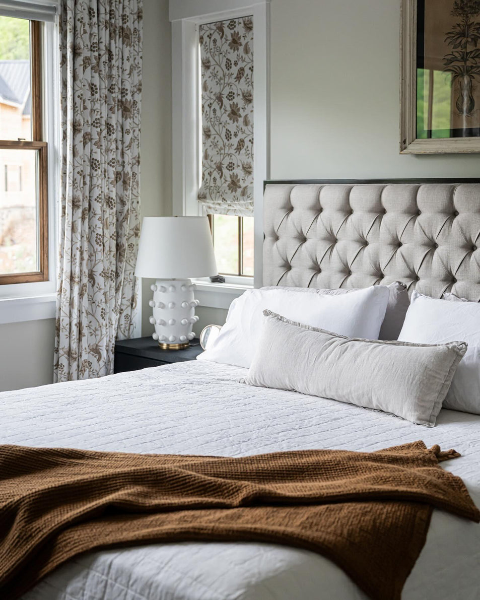 Linden Medium Lamp, a premium Decorative light by Visual Comfort & Co. Close - up image of its design.