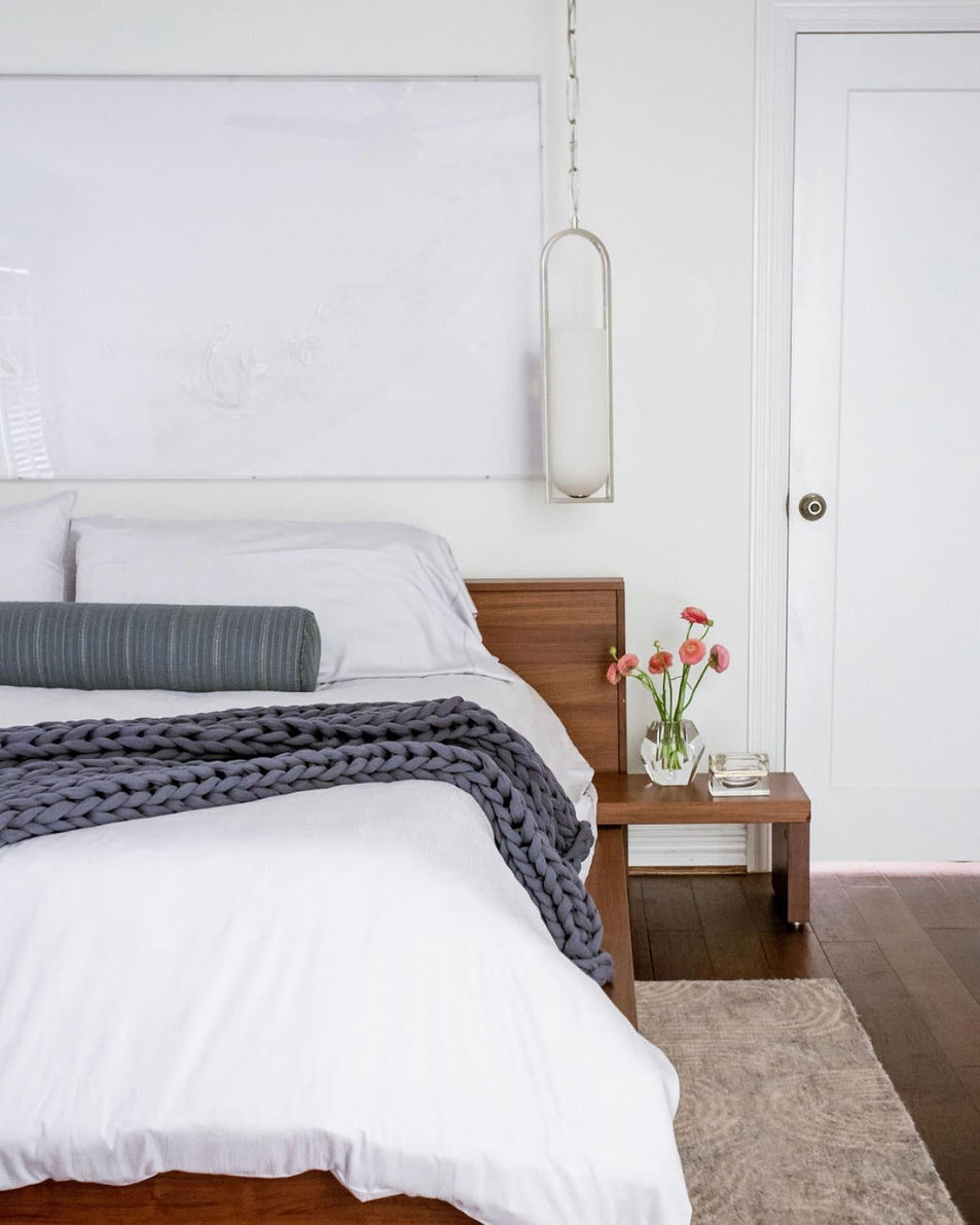 Melange Small Elongated Pendant, a premium Pendant light by Visual Comfort & Co. Close - up image of its design.