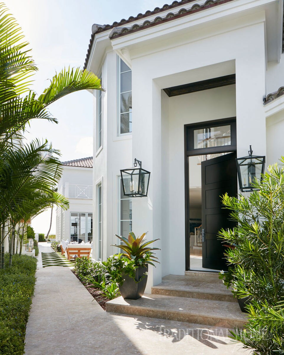 Darlana Large Bracket Lantern