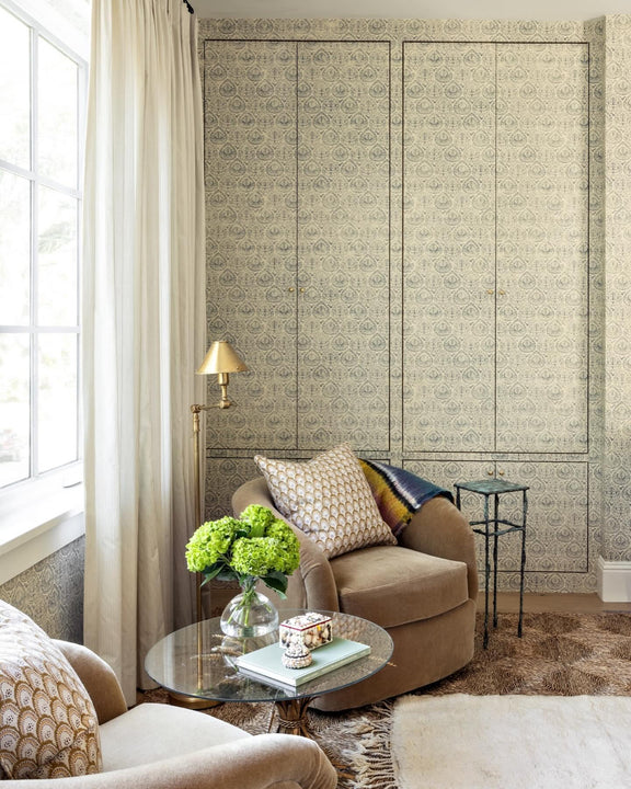 Anette Floor Lamp, a premium Functional light by Visual Comfort & Co. Close - up image of its design.