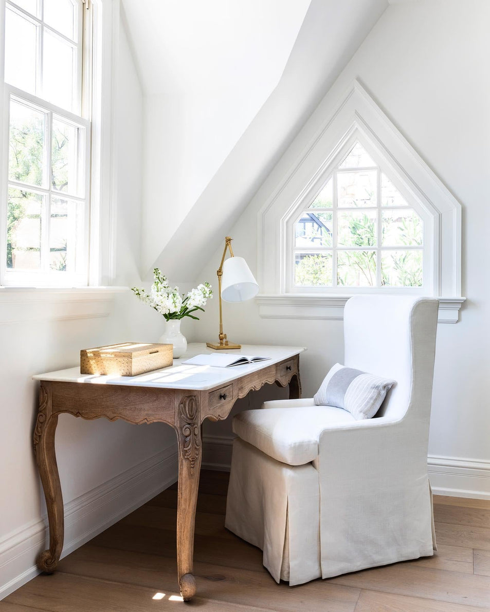 Graves Task Lamp, a premium Functional light by Visual Comfort & Co. Close - up image of its design.