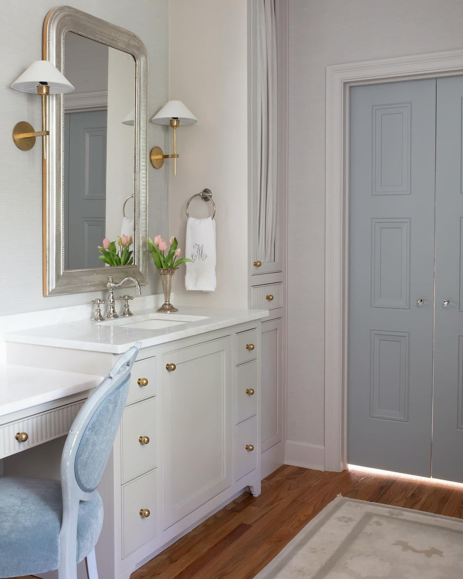 Hackney Single Sconce, a premium Decorative light by Visual Comfort & Co. Close - up image of its design.