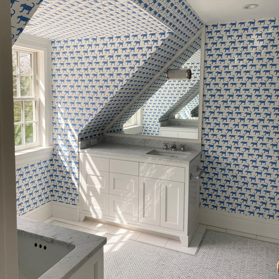 Dresser Short Glass Rod Light, a premium Bath light by Visual Comfort & Co. Close - up image of its design.