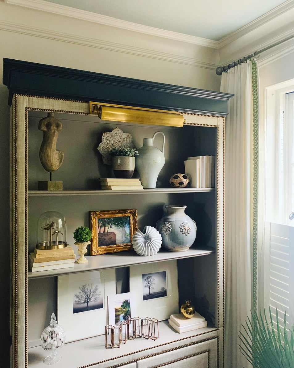 Library 22" Picture Light, a premium Picture light by Visual Comfort & Co. Close - up image of its design.