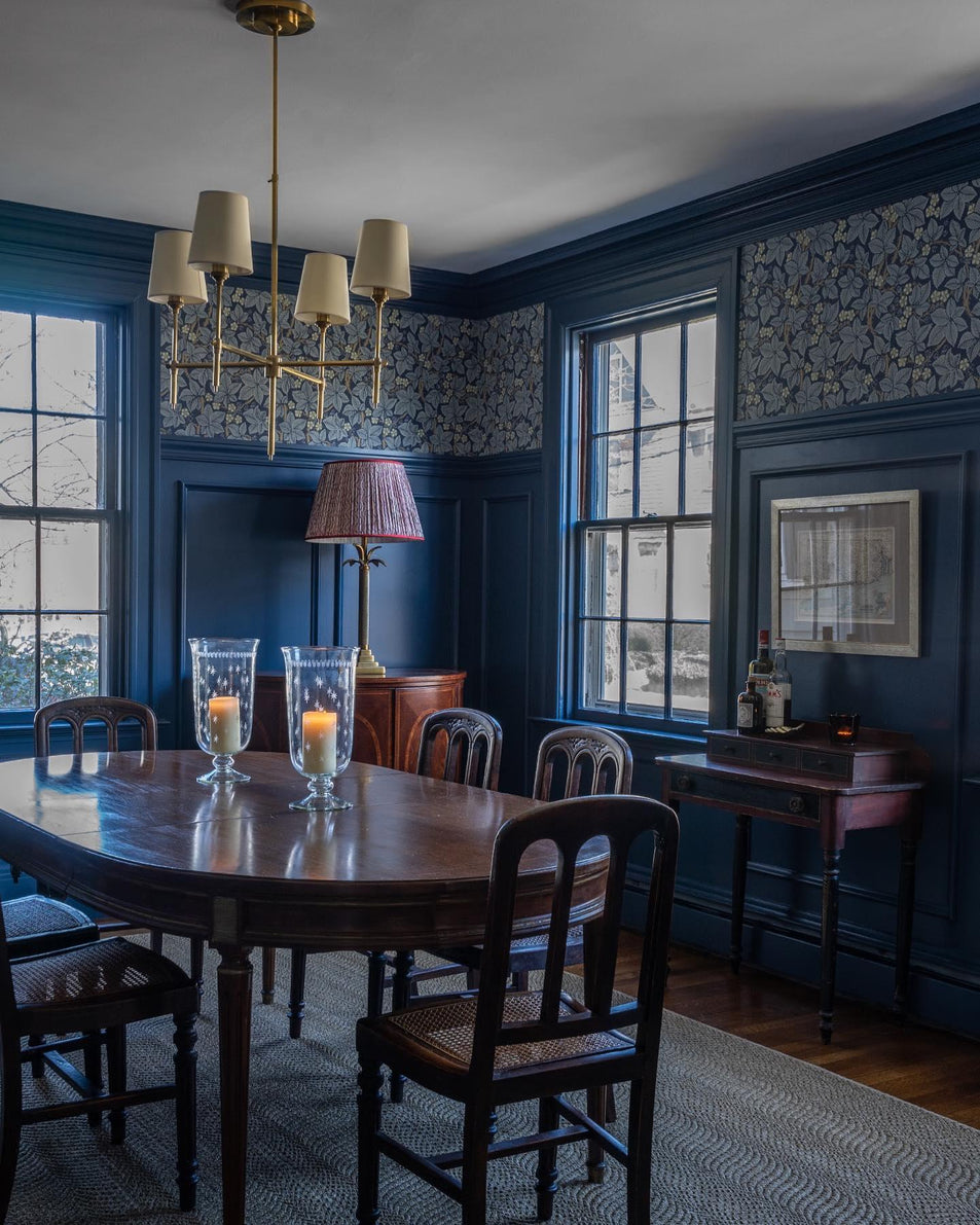 Bryant Small Chandelier, a premium Chandelier light by Visual Comfort & Co. Close - up image of its design.