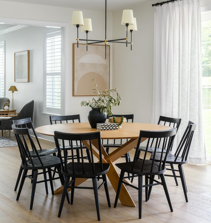 Bryant Large Chandelier, a premium Chandelier light by Visual Comfort & Co. Close - up image of its design.