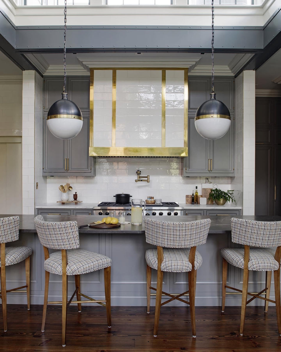 Hicks Extra Large Pendant, a premium Pendant light by Visual Comfort & Co. Close - up image of its design.